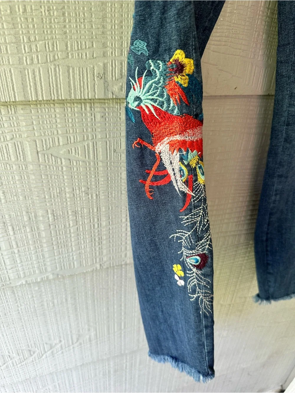 Free People Boho Embroidered Peacock Bird Floral Ankle Skinny Jeans Raw Hem~29